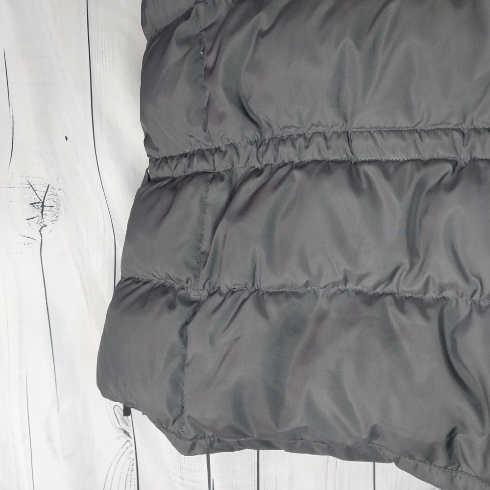 Betsey Johnson Quilted Charcoal Gray Cozy Casual Layering Piece Puffer Vest - Picture 8 of 11